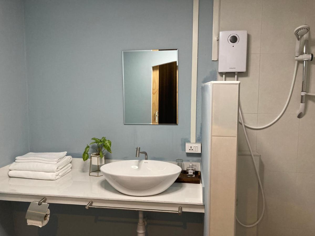 Готель Moocoworking Лей Екстер'єр фото